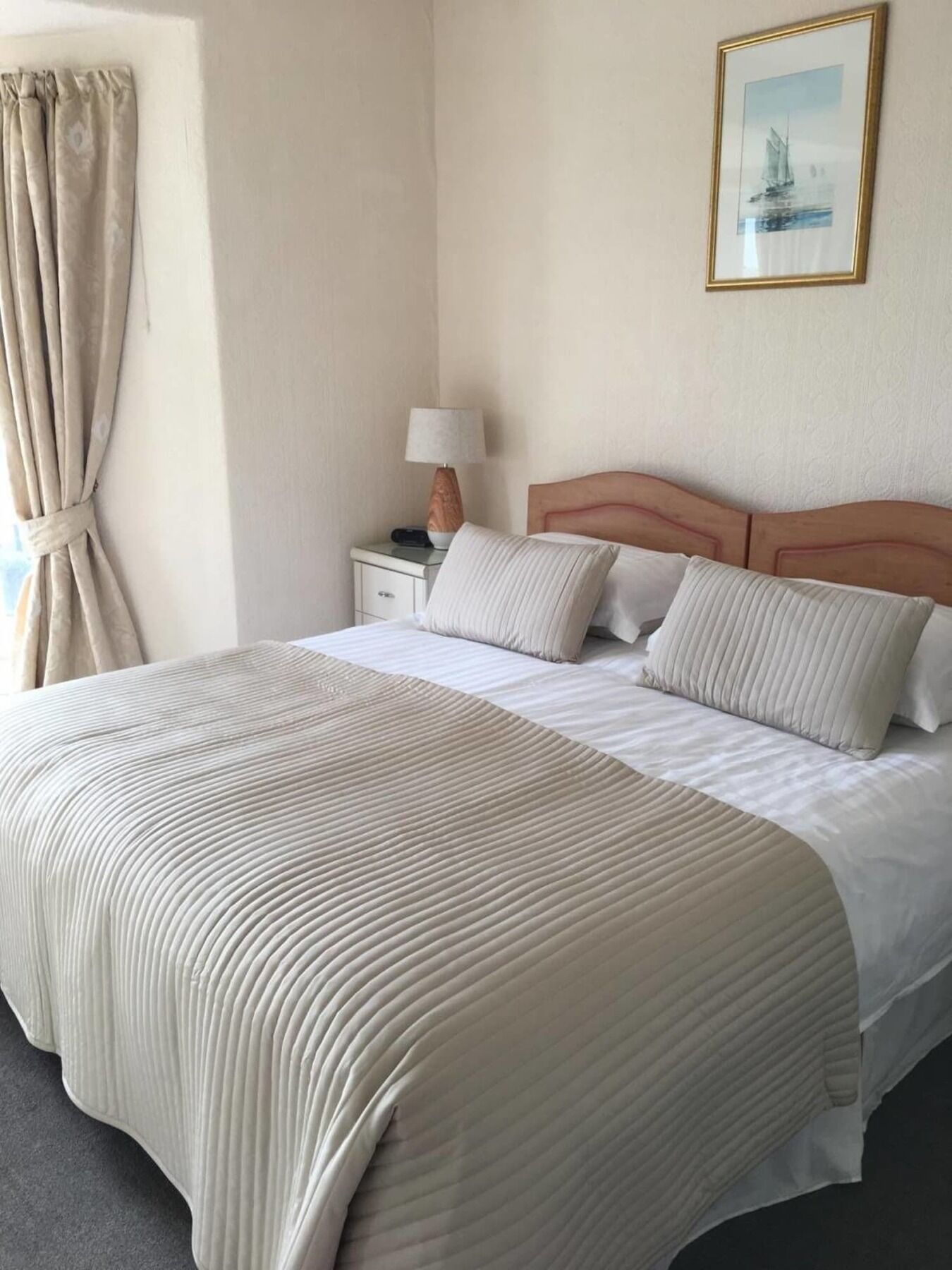 Woodlands Guest House ซอนเดอร์สฟุต ภายนอก รูปภาพ